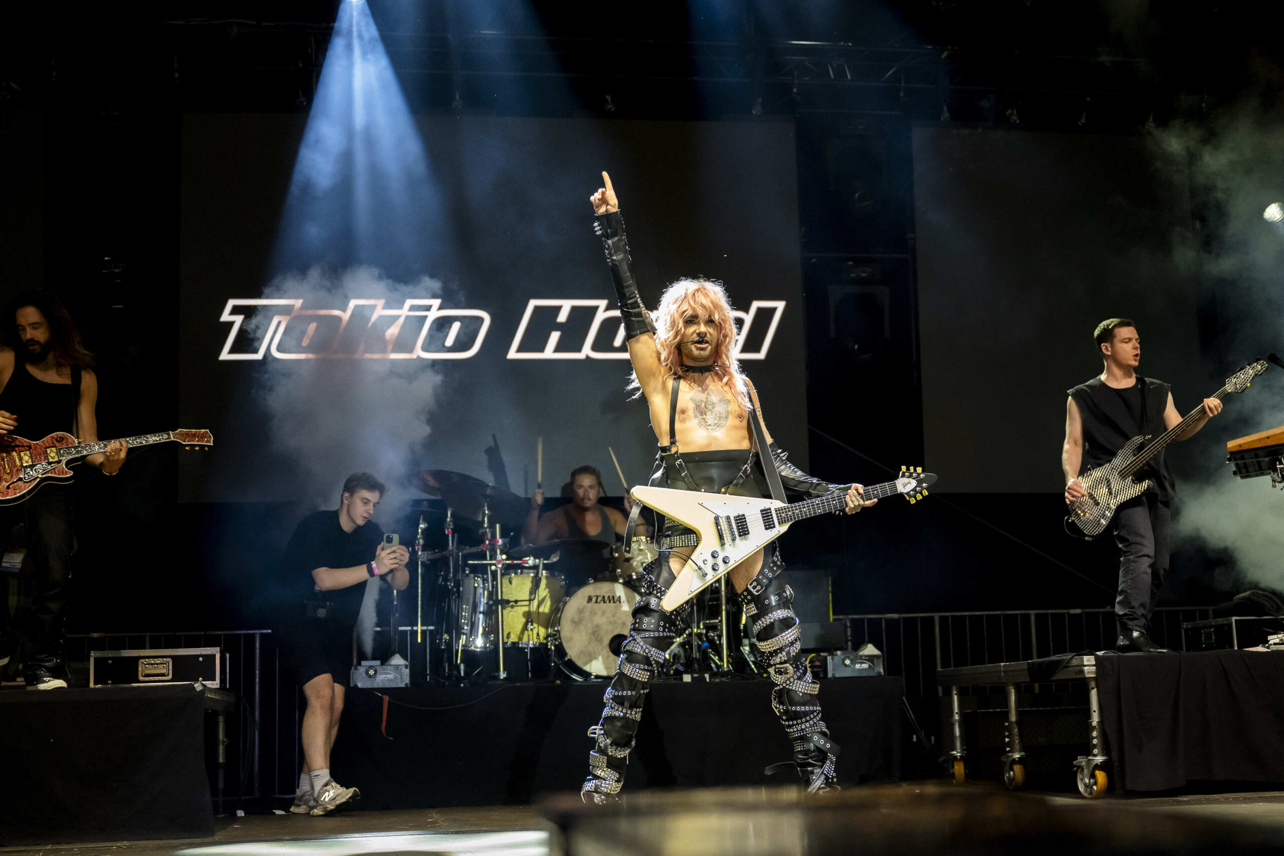 Bill Kaulitz ( Sänger), Tokio Hotel rockt den Heumarkt bei der Cologne Pride, Köln, Heumarkt, 20.07.2024, Foto: Alexander Franz